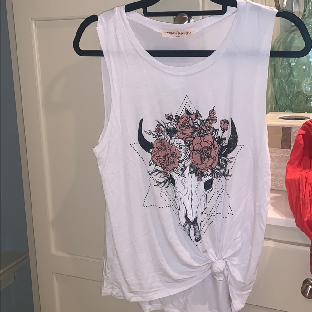 Graphic tank!